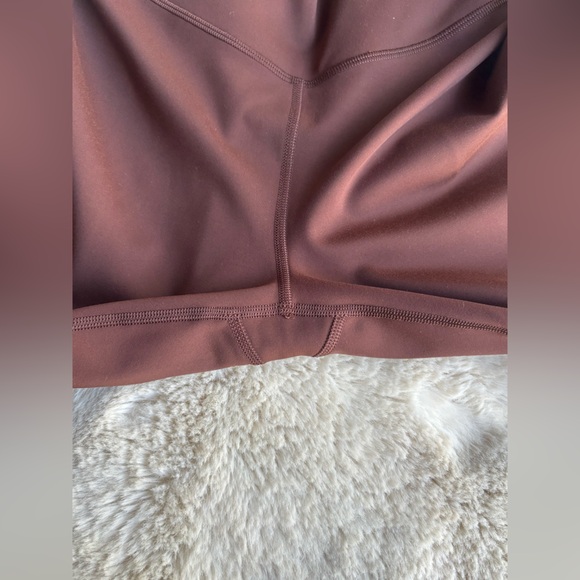 lululemon Wunder under - Picture 2 of 3